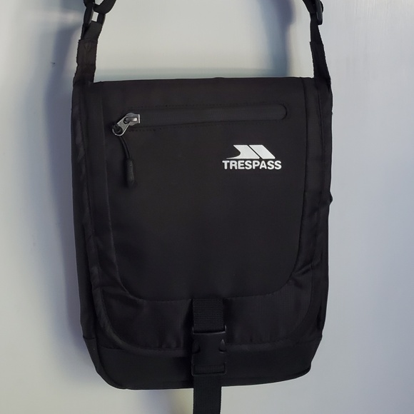 Men's Black Crossbody Bag - Picture 1 of 7